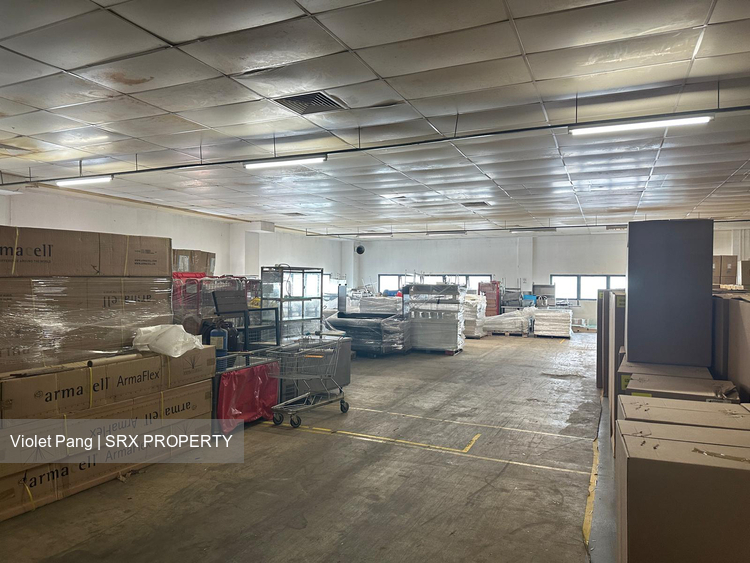Gul Road (D22), Warehouse #518477361